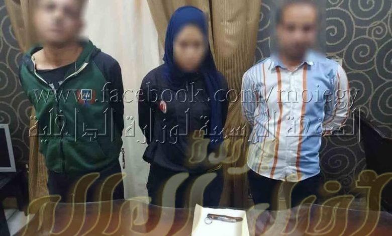 ضبط 3 أشخاص بالقاهرة لقيامهم بتقليد أقلام الدمغة لدمغ المشغولات الذهبية والفضية 1 74441908 3321061881298175 7777894428244443136 n 381696070104
