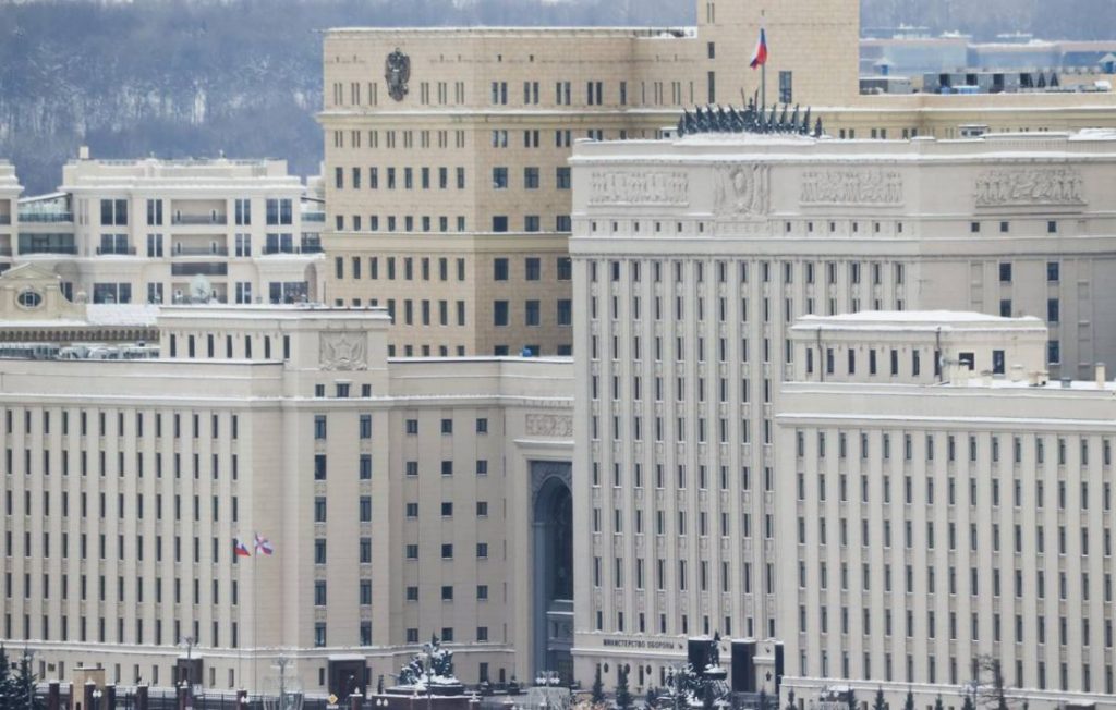 الخارجية الروسية تجمع معلومات عن جرائم كييف ضد الأطفال.. و"الدفاع" تدمر مستودعا يضم 3 آلاف طن ذخيرة 1 7e28a0d09d9c47a223a43972737e68cf XL1695755283