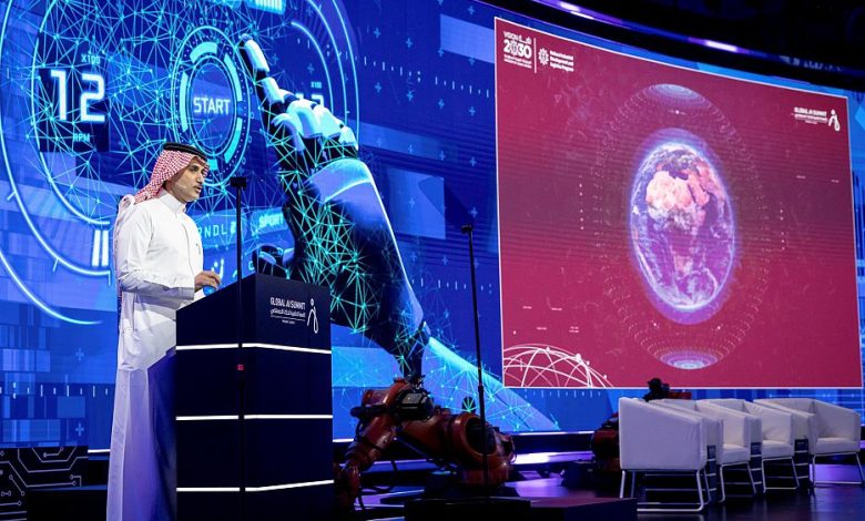 جلوبال (11): ديفيد وانغ، المدير التنفيذي لِـHuawei: تسريع الذكاء باستخدام نماذج الذكاء الاصطناعي المصممة خصيصًا لجميع الصناعات 1 DST 1785301 3496992 63 2 2022091515474706