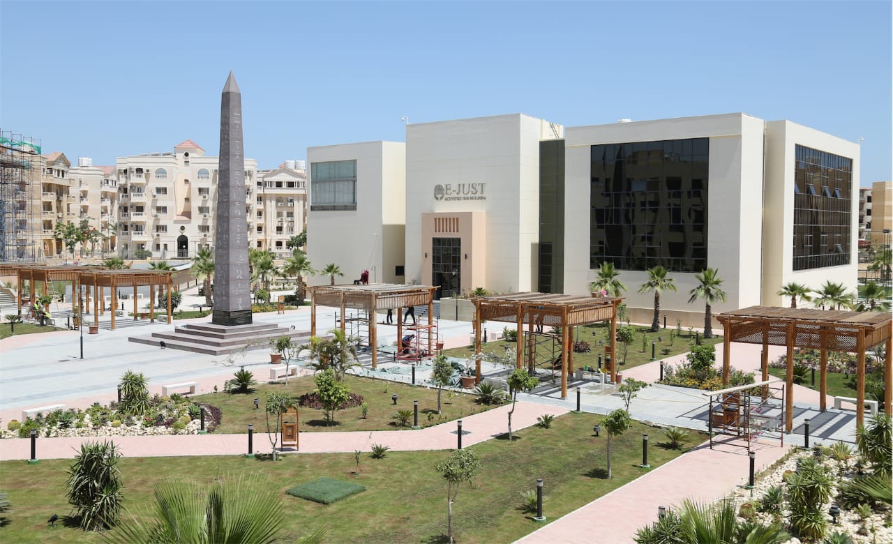 رئيس الجامعة المصرية اليابانية: نستهدف استثمار الخبرات اليابانية في تقديم تعليم بمواصفات عالمية 1 IMG 20200902 WA00271693998364