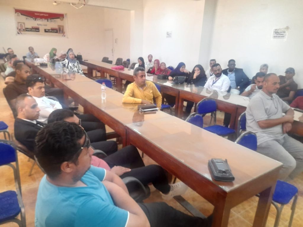 وزارة العمل:ختام برنامج تدريب على مهنة اللحام وتسليم شهادات للخريجين بالسويس 1 IMG 20230715 WA0031 21695633304