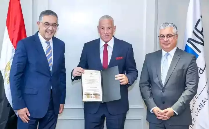 منح الرخصة الذهبية لـ 4 شركات منها شركة ميديا وجينا فاكس لتصنيع اللقاحات.. لتقديم بيئة استثمارية جاذبة 1 IMG 20230908 WA0010 jpg1694179325