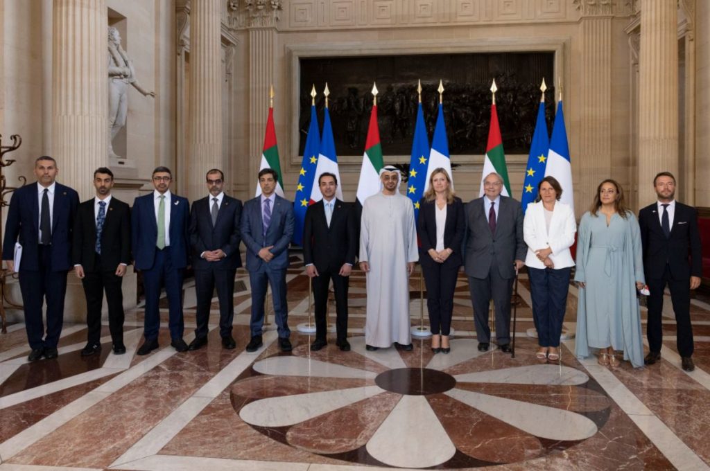 رئيسة الجمعية الوطنية الفرنسية: زيارة الملك تشارلز إلى مقر مجلس الشيوخ الفرنسي "لحظة تاريخية" 1 image1695296104
