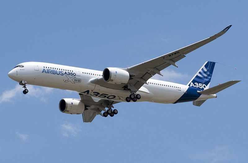 ماكرون: بنجلاديش تعهدت بشراء 10 طائرات إيرباص "إيه 350" 1 the first model of the A350 at the Airbus1694424244