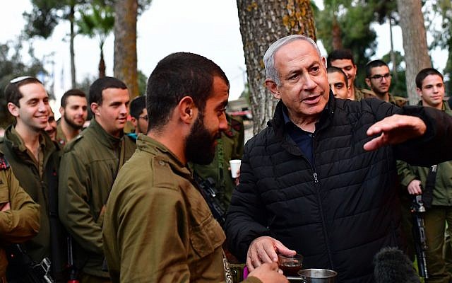 لبنان: وفد نيابي يتفقد الحدود الشمالية للإطلاع على وضع التسلل غير الشرعي وإجراءات الجيش 1 ראש הממשלה בנימין נתניהו בהערכת מצב בפיקוד צפון ומפגש עם חיילים1695146467