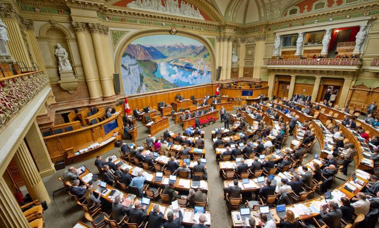 البرلمان السويسري يوافق على 22زواج المثليين221695727144