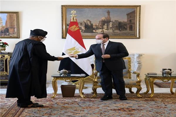 السيسى ومبعوث رئيس نيجيريا1696086423