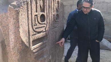 وزير السياحة يتفقد أعمال مشروع الهوية البصرية بمعابد الأقصر والكرنك21693690083