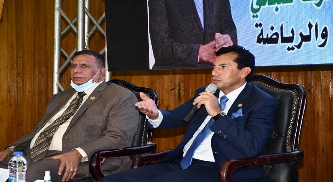 وزير الشباب والرياضة: الرئيس السيسي أطلق الاستراتيجية الوطنية للشباب .... اضافة أولى وأخيرة 1 وزير الشباب والرياضة يلتقي شباب العمال لمناقشة الإستراتيجية الوطنية للشباب والنشء1695735306