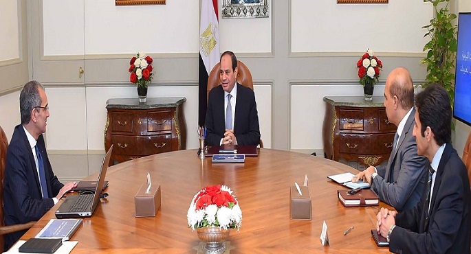 الرئيس السيسي: قطاع الاتصالات وتكنولوجيا المعلومات له فرصة حقيقية للنمو في مصر 1 السيسي يجتمع بوزير الاتصالات وتكنولوجيا المعلومات1696197543