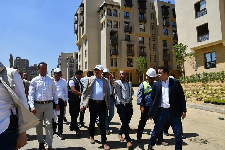 وزير الإسكان يشدد على تكثيف الجهود بمواقع العمل بالعلمين للإسراع بمعدلات تنفيذ المشروعات 1 09 31698591483