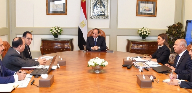 السيسي يوجه الحكومة بضرورة الانتهاء من مشروعات تطوير الموانئ والسكك الحديدية والطرق في 2025 1 142273788315604433231696165984