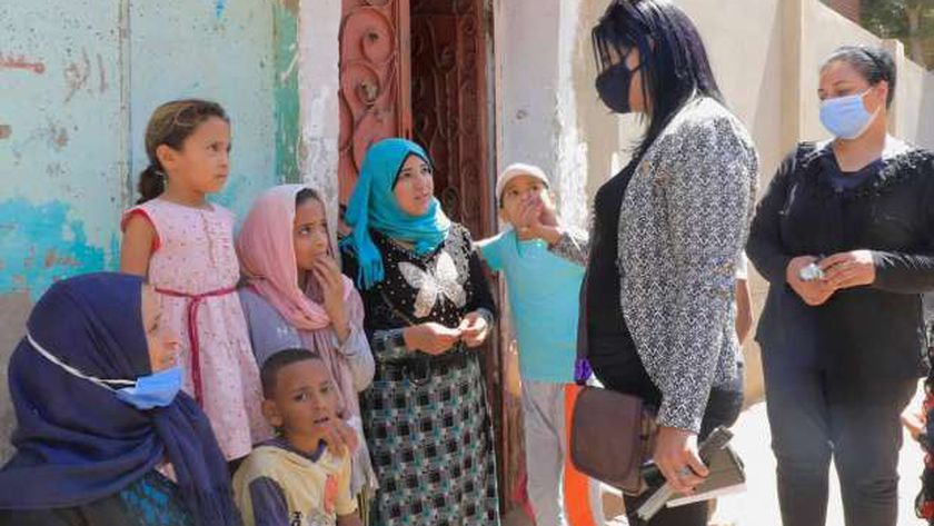 "قومي المرأة" بأسوان: تنفيذ 8 آلاف و250 زيارة منزلية ضمن حملة طرق الأبواب "بلدي أمانة" 1 148495776816223528071697099343