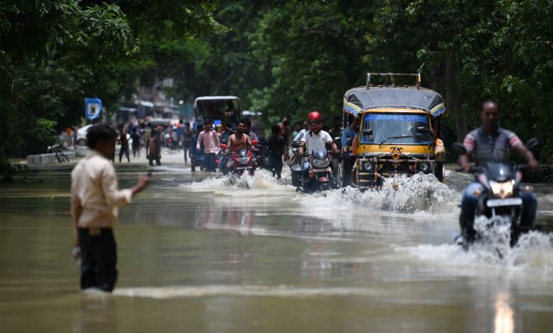 153 222252 million displaced floods india threaten the lives 41696662063