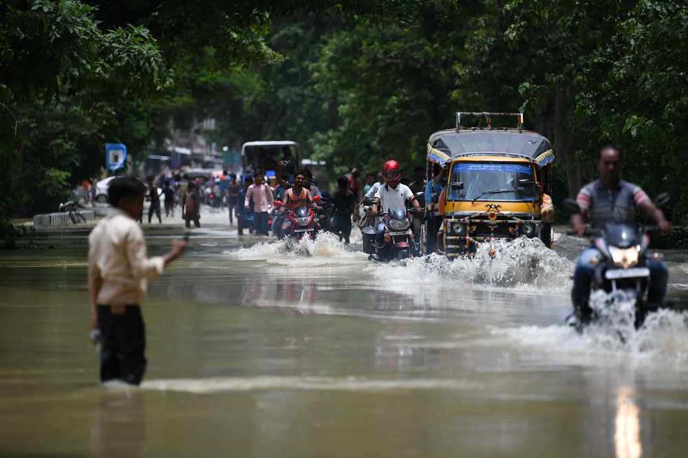الهند: ارتفاع حصيلة قتلى الفيضانات في ولاية سيكيم إلى أكثر من 50 شخصا 1 153 222252 million displaced floods india threaten the lives 41696662063