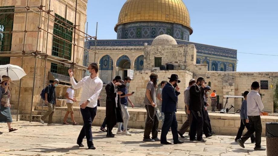 فلسطين: 18 اقتحامًا للأقصى ومنع رفع الأذان 60 مرة بالمسجد الإبراهيمي خلال سبتمبر المُنصرم 1 19 2021 637689413126113680 6111696157404