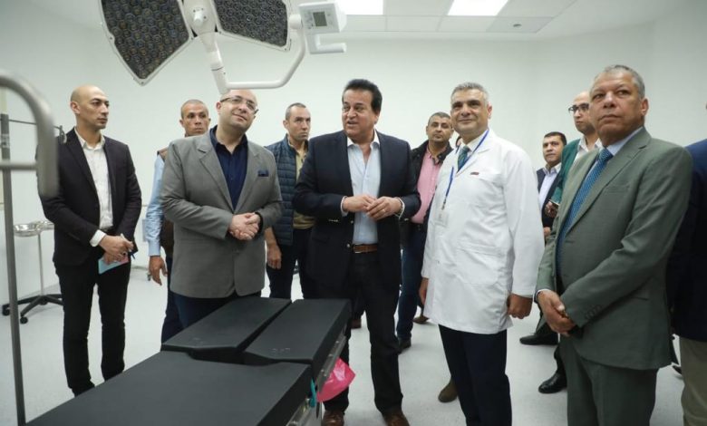 وزير الصحة يوجه بفتح تحقيق عاجل في توقف 4 أجهزة طبية عن العمل بمستشفى "رمد قلاوون" 1 19 2022 638032628944888276 4881697286423