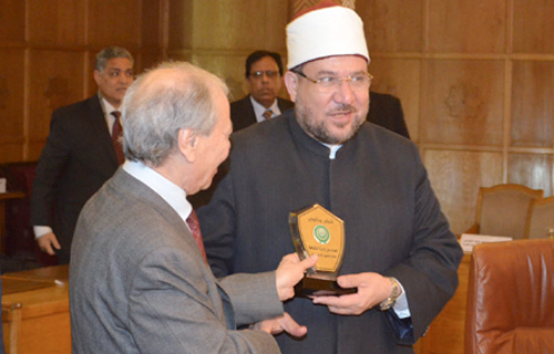 وزير الأوقاف يؤكد الاهتمام بالبناء الثقافي للطلاب لإسهامه في بناء الشخصية السليمة 1 2017 636237222494052253 4051697276404
