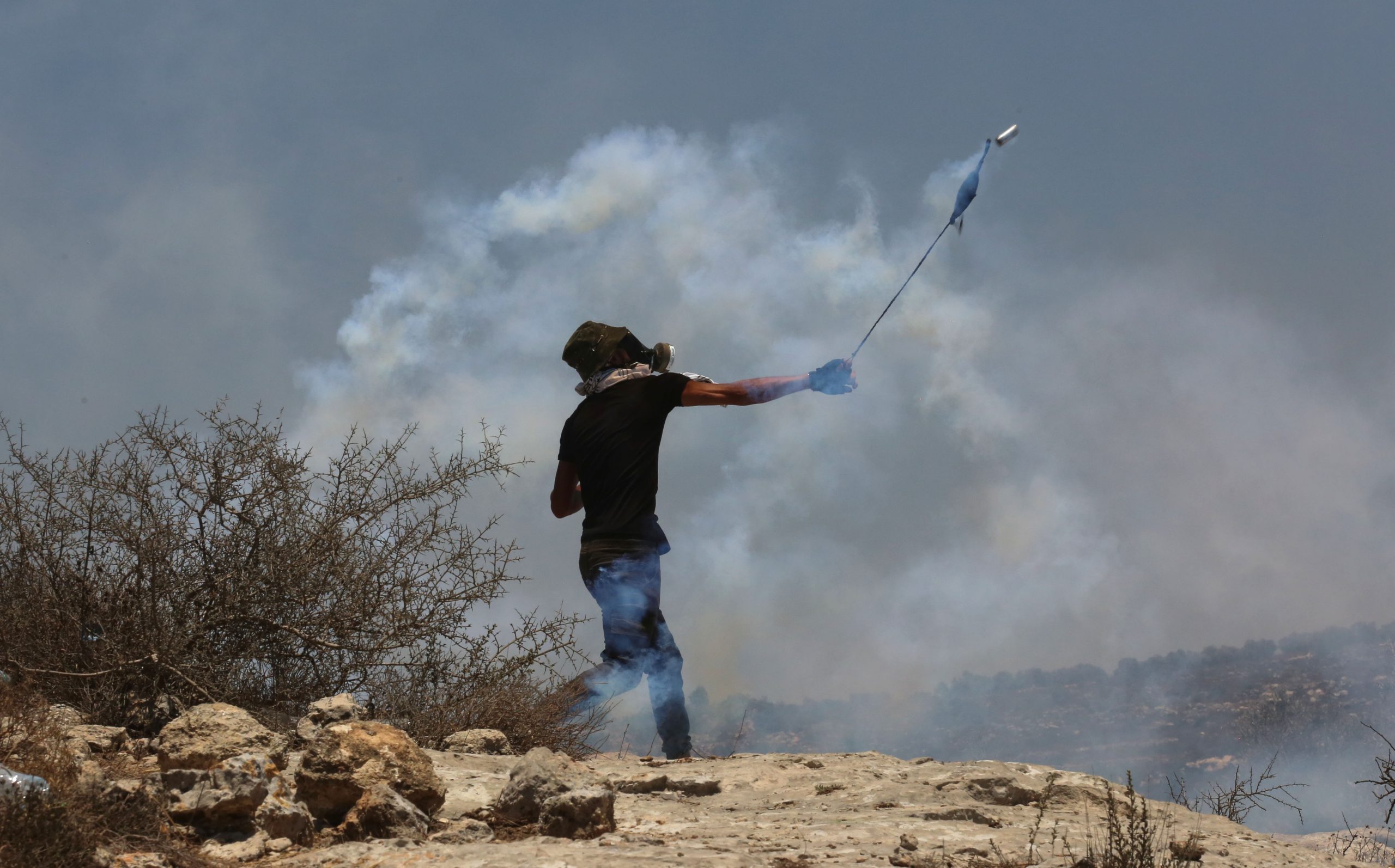 إصابة 11 فلسطينيًا بالرصاص الحي خلال مواجهات مع الاحتلال الإسرائيلي في الضفة الغربية 1 250336701696864503 scaled