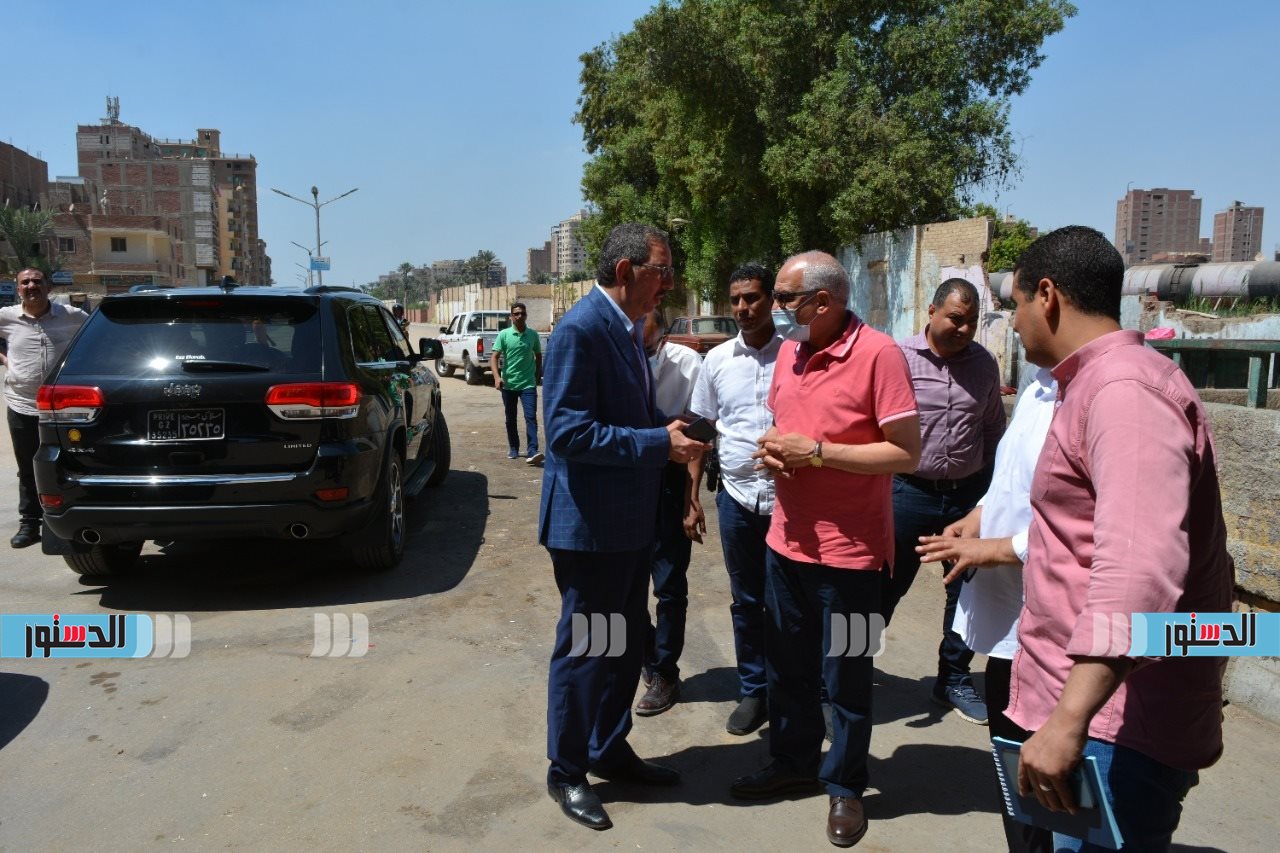 محافظ الجيزة يوجه بتنظيم الحملات الدورية لمنع تعديات المحال وإشغالات الباعة الجائلين 1 2651698689883