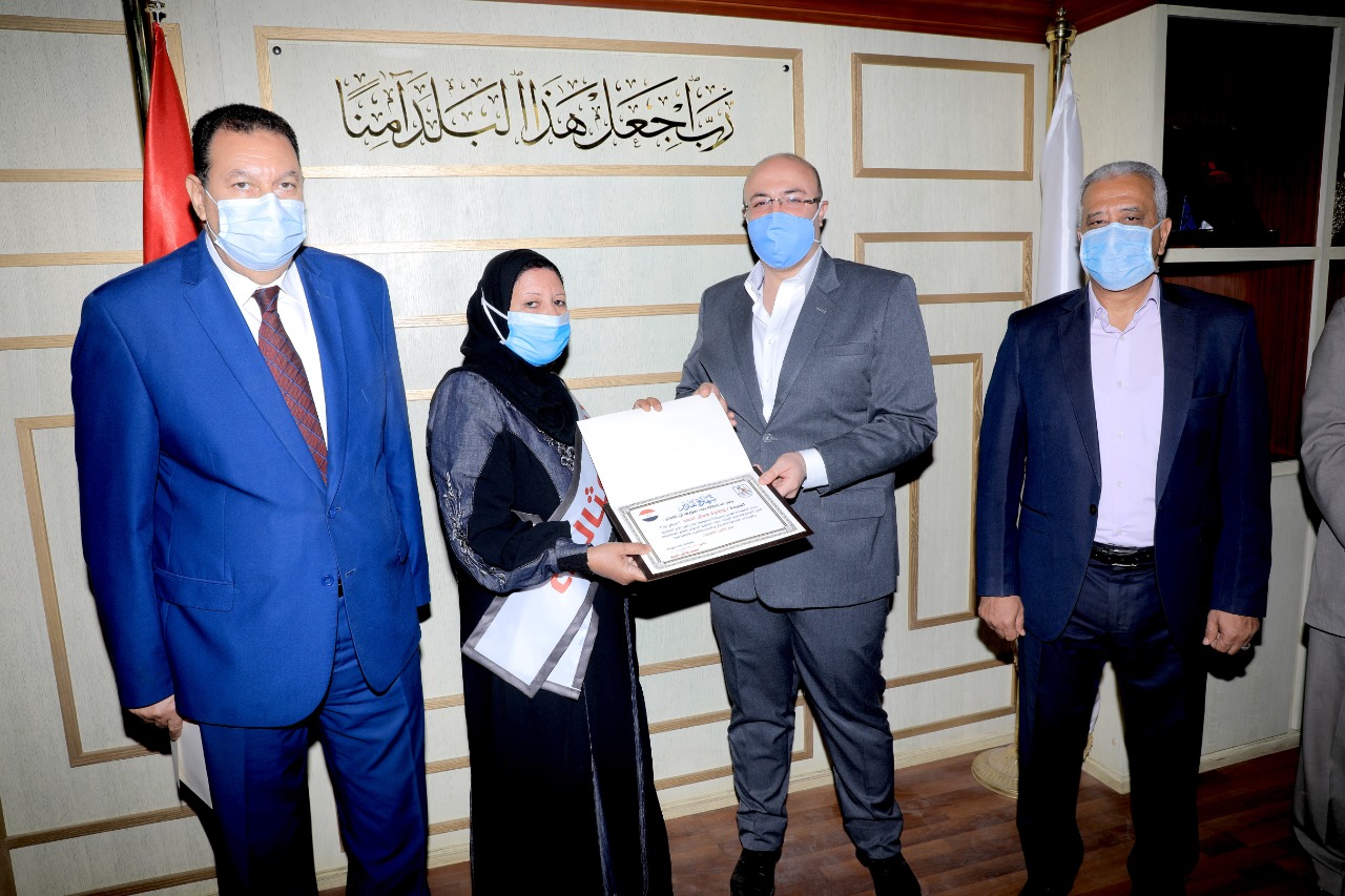 محافظ بني سويف والسفيرة نبيلة مكرم يشهدان ندوة فى الاحتفال باليوم العالمي للصحة النفسية 1 290114d9d5adc9238cd5c9a84b4aff7a1698165063