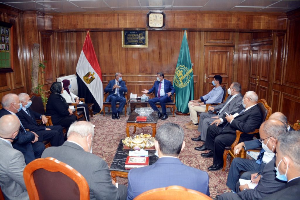 326614 خلال توقيع بروتوكول التعاون1696413183