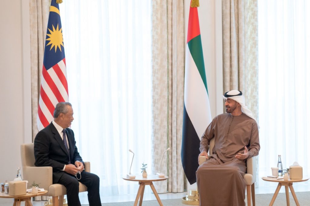 الرئيس الإماراتي ورئيس وزراء ماليزيا يبحثان سبل تعزيز التعاون الثنائي 1 33725237124183618781696512423