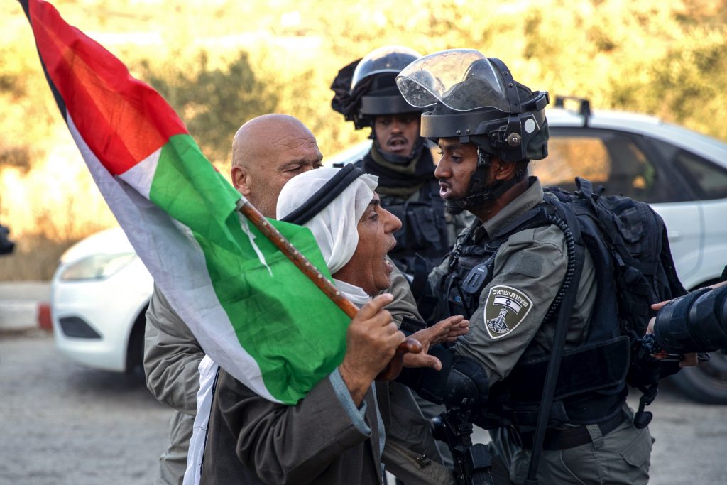 لافروف: نواصل المشاورات لحل أزمة النزاع الإسرائيلي الفلسطيني 1 620363fc423604725f4ed7c41697697782