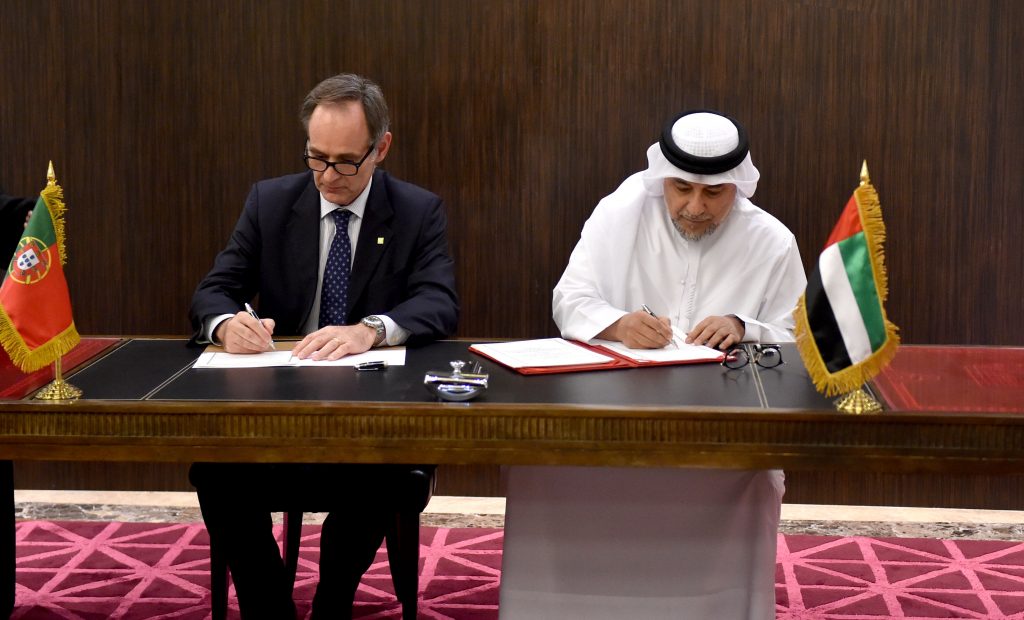 الإمارات والبرتغال يبحثان سبل تهدئة الأوضاع بالمنطقة وتعزيز الاستجابة الإنسانية للمدنيين 1 7977084578585227981697641924