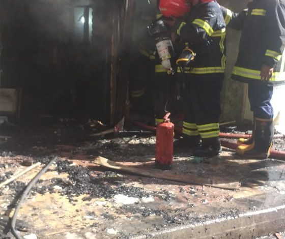 83192 السيطرة على حريق بأحد المحلات وسط الإسكندرية دون إصابات (5)1697362503