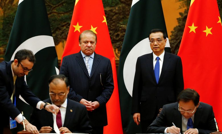 978309 توقيع اتفاقيه صينية باكستانية على هامش الحزام والطريق1697617024