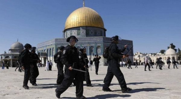 الاحتلال الإسرائيلي يقمع المُصلين في "وادي الجوز" بعد منعهم من الوصول للأقصى للجمعة الثالثة على التوالي 1 99990357321698408663