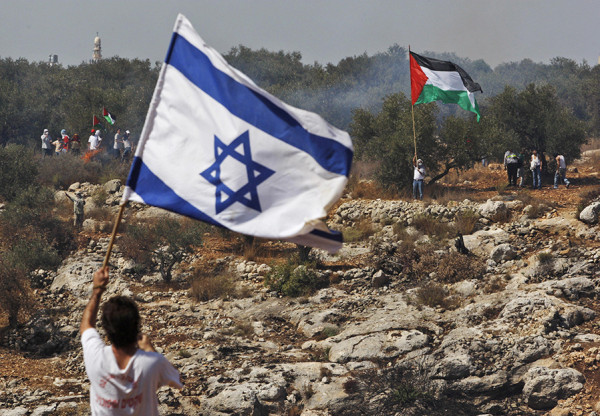 الخارجية الفلسطينية: إسرائيل ترتكب الإبادة الجماعية على سمع وبصر العالم بحجة "الدفاع عن النفس" 1 99991605141698777363