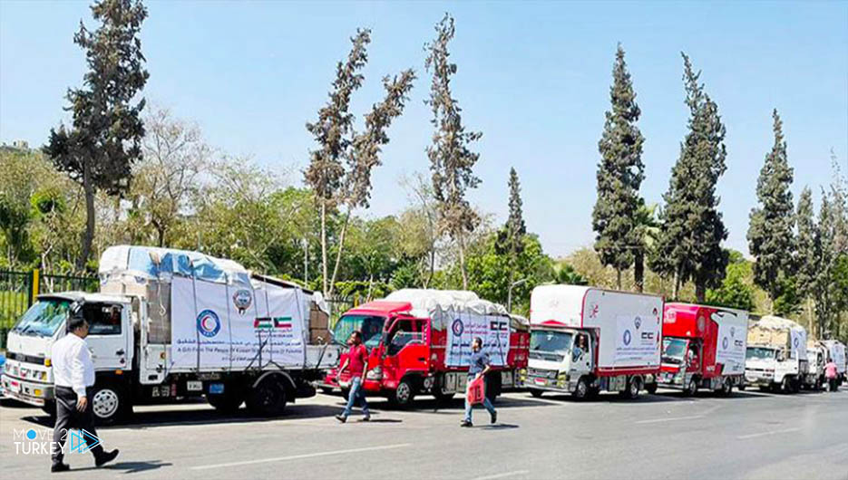 Aid convoys from 4 countries flocked to the Rafah crossing to enter Gaza1698756363