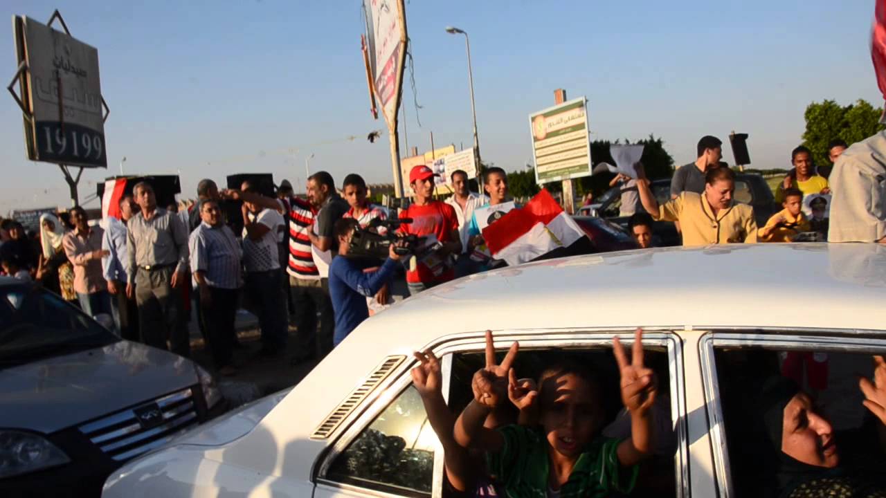 في وقفة احتجاجية حاشدة.. الحملة الرسمية للمرشح الرئاسي عبدالفتاح السيسي تعلن رفضها للقصف الإسرائيلي على غزة 1