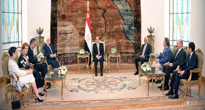 "مستقبل وطن" يعرب عن تقديره لتلبية الرئيس السيسي نداء المصريين بالترشح لانتخابات الرئاسة 1 السيسى ورئيس مجلس الشيوخ الكندى31696278423