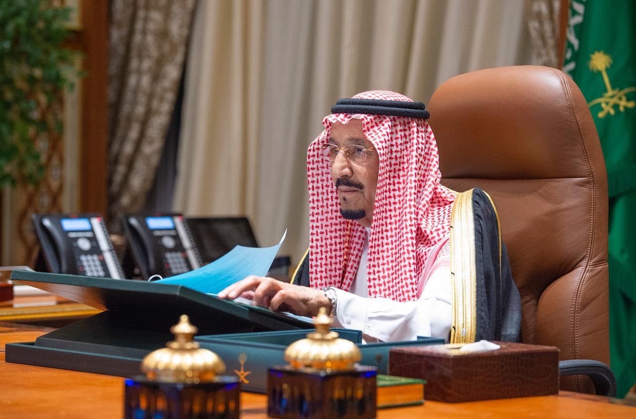 "الوزراء" يجدد الموافقة على إصدار "سندات الباندا" بما يعادل 500 مليون دولار أمريكي لـ 3 أعوام 1 مجلس الوزراء يعتمد الموافقة1696418223