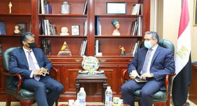 وزير التجارة: الدولة لا تدخر جهدا في تذليل كافة المعوقات التي قد تواجه الاستثمارات البحرينية في مصر 1 وزير السياحة11700824683