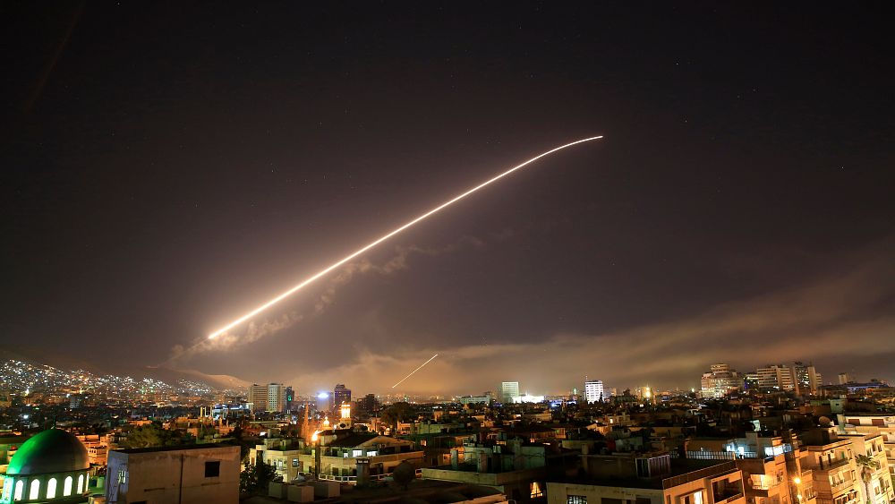 (سانا): الدفاعات الجوية السورية تتصدى لهجوم إسرائيلي بالصواريخ في محيط دمشق 1 1000x563 cmsv2 c2b0465a a3e9 57ee 966a 7232fccc5dea 56225041700661363
