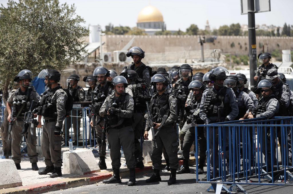 1293044 انتشار قوات الاحتلال الإسرائيلى فى شوارع القدس1699029783