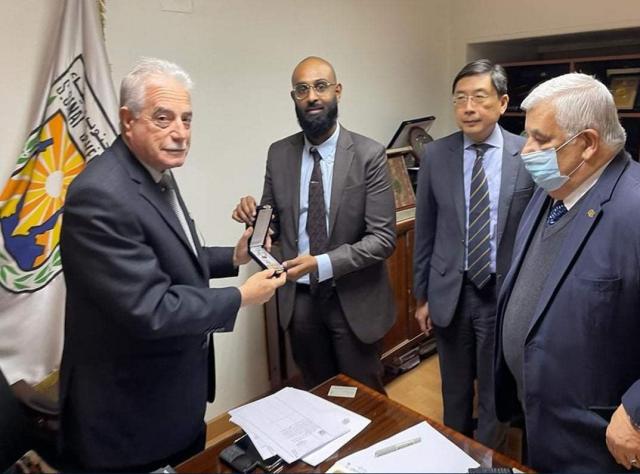 محافظ جنوب سيناء يبحث سبل تشغيل وإدارة ومقترحات الترويج للمشي السياحي بشرم الشيخ 1 164510338972190161700598305