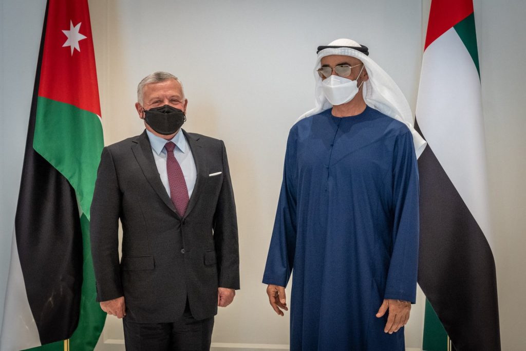 العاهل الأردني ورئيس الإمارات يبحثان سبل تكثيف الجهود العربية لوقف الحرب على غزة وحماية المدنيين 1 1751121698837723