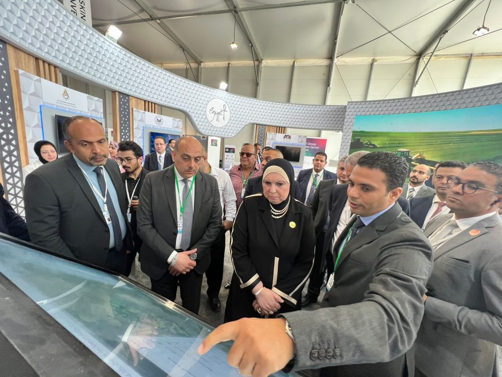 نائب محافظ البحيرة ورئيس الهيئة العامة للتنمية الصناعية تتفقدان عددا من المصانع بحوش عيسى 1 192168160100164039031700587263