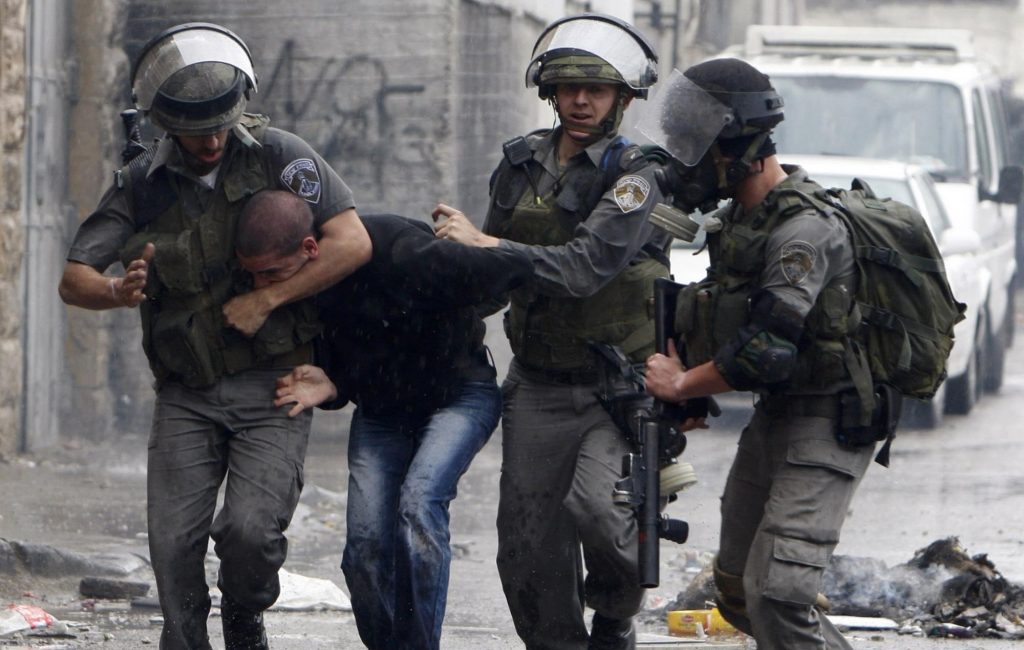 الاحتلال الإسرائيلي يجبر فلسطينيين على ترك مساكنهم شمال الضفة الغربية 1 219e36dd 8046 4453 9a5e 47c4a90f669c1699524244