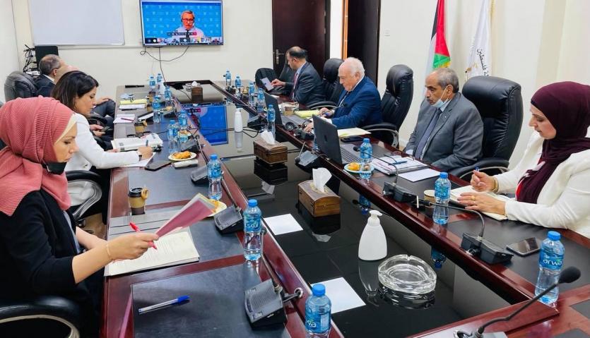 "المالية" الإسرائيلية: الحكومة جمعت ديونًا بنحو 8 مليارات دولار منذ بداية "طوفان الأقصى" 1 2b5d99ae e7d2 4f12 abe5 b4d993d107e4 16256850001699916883