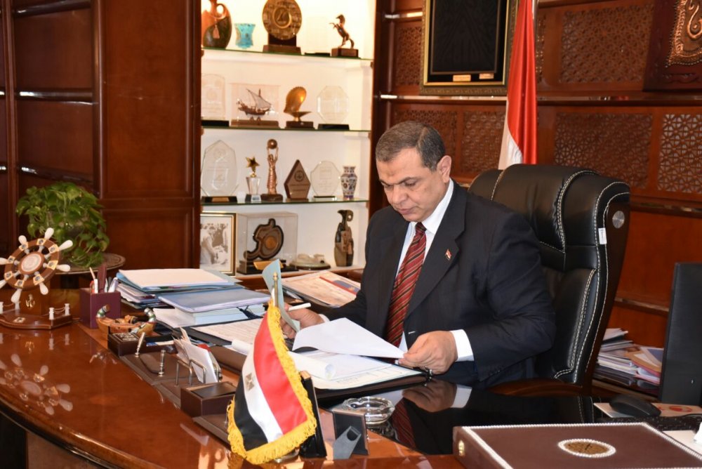 وزير العمل يوجه "مكاتب التمثيل العُمالي" بحث المصريين بالخارج على المشاركة في انتخابات الرئاسة 1 333 21701324487