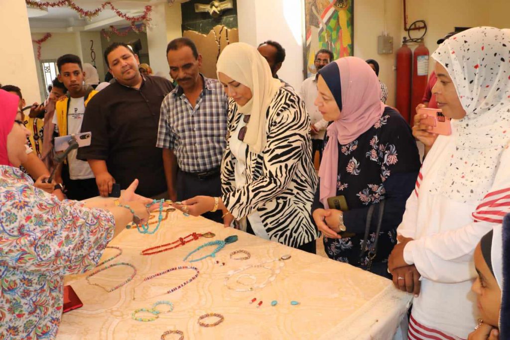 قصور الثقافة تختتم فعاليات الأسبوع الثقافي المكثف لشباب الشلاتين وحلايب 1 370142485 858163409283924 8822535526646484820 n1699983243