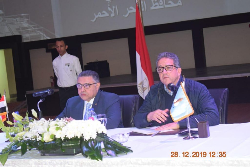 وزير السياحة والآثار يبحث في لندن سبل فتح آفاق جديدة للتعاون في مجال السياحة 1 43219 21699388163