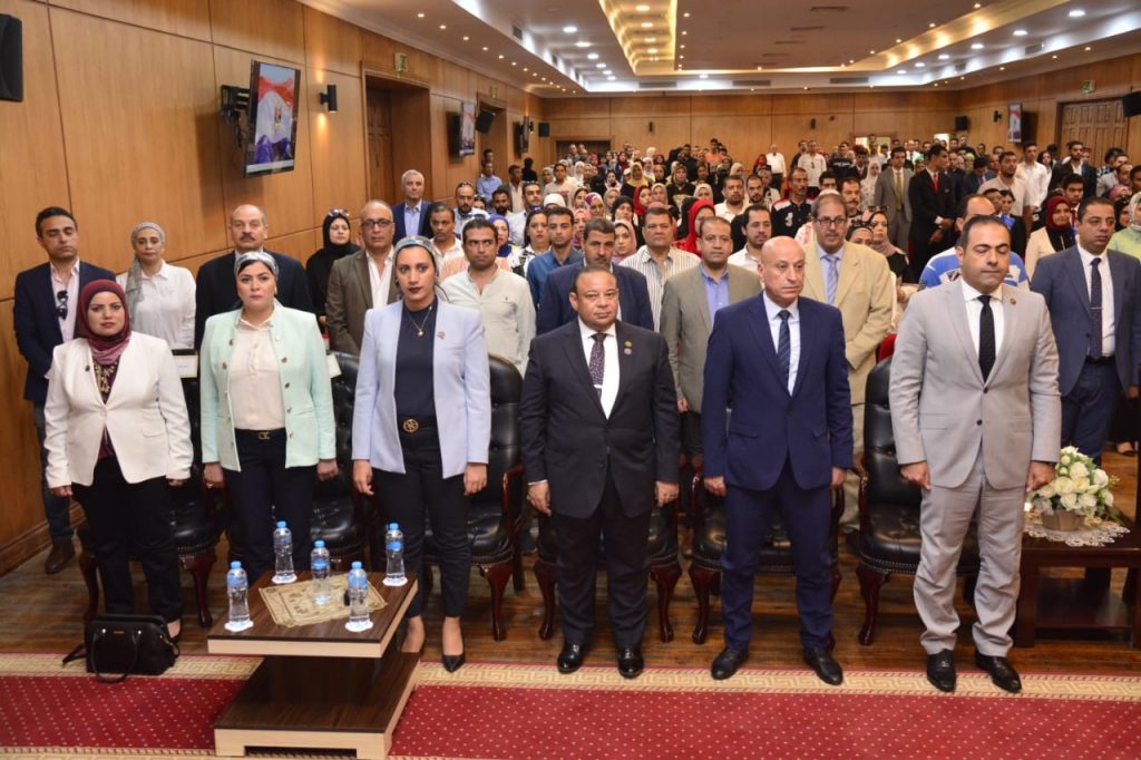 محافظ بورسعيد: الدولة تعمل جاهدة على توفير حياة كريمة لكافة فئات المجتمع 1 6101700580967