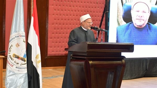 مفتي الجمهورية يدين بأشد العبارات قصف الاحتلال الإسرائيلي مدرسة "البراق" والرمال بغزة 1 6211699654327